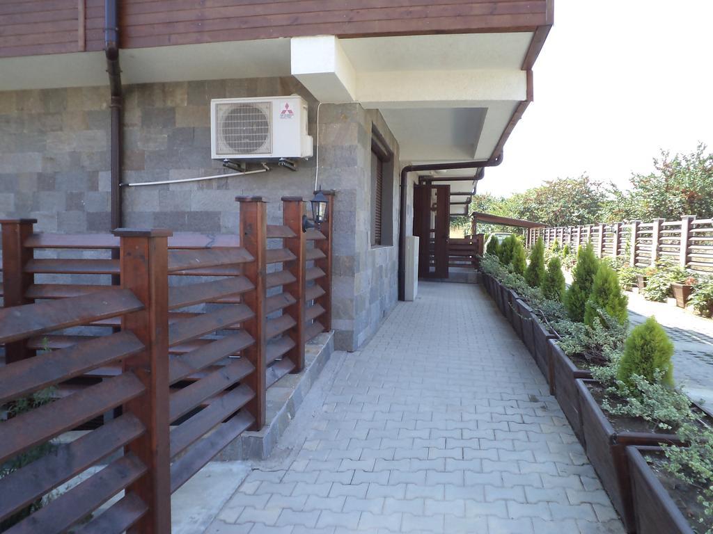 Apartments In Sunny Hill 3 Guest House Sozopol Exterior photo